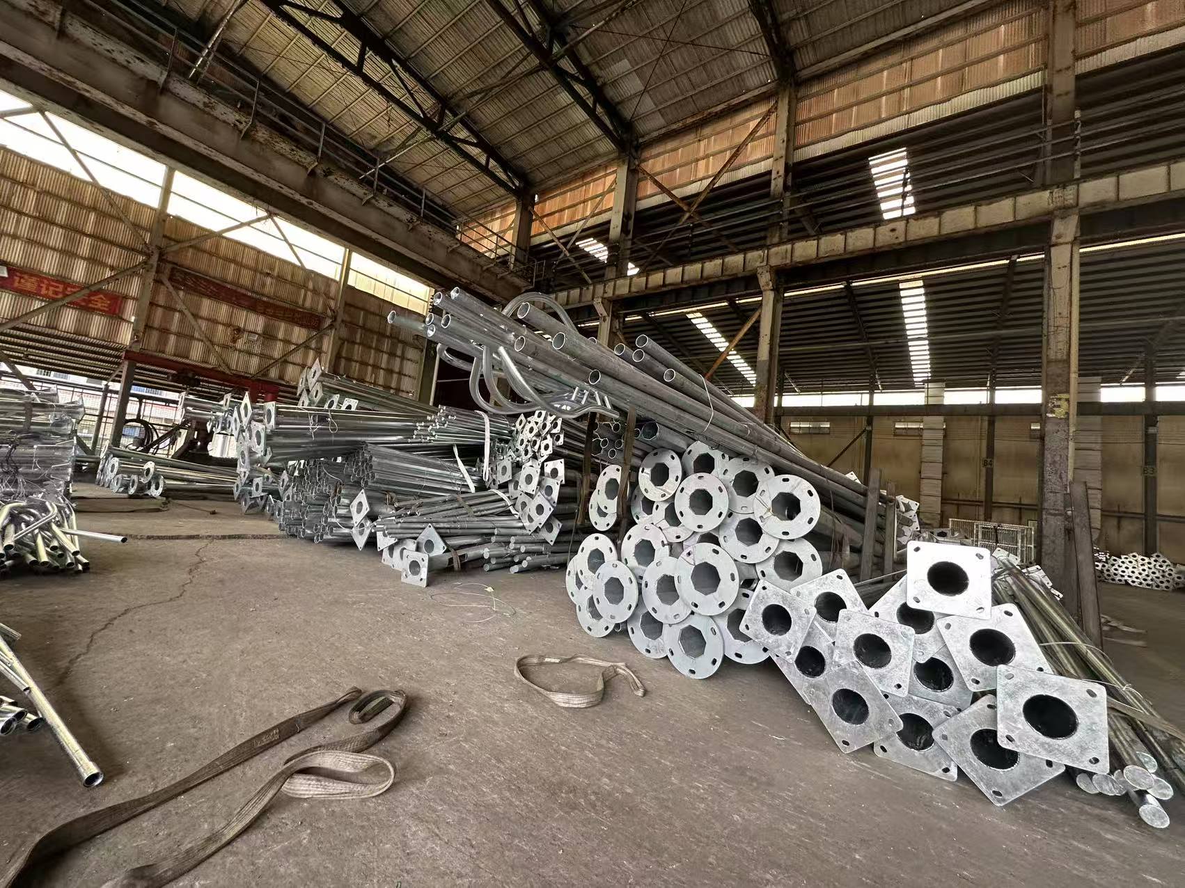 MCL Solar Azerbaijan Conical Poles with Heavy-Duty Square Flanges and Arms